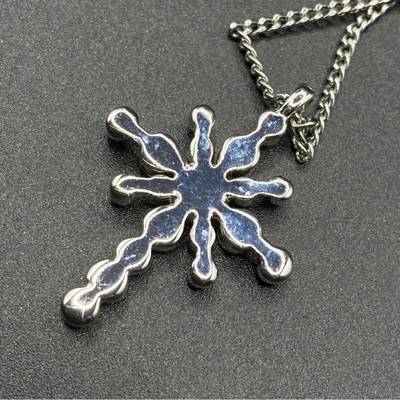 CAMROSE KROSS JBK Rhinestone Starlight Silver Tone Cross Necklace On Chain - Picture 6 of 9